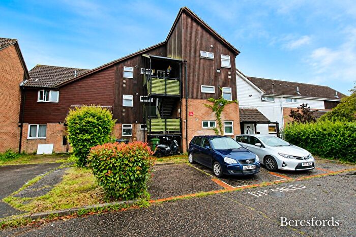 Studio To Rent In Scaldhurst, Pitsea, SS13