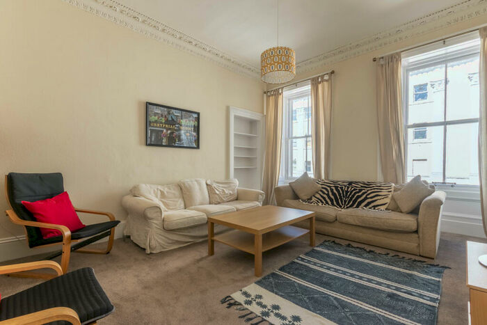 3 Bedroom Flat To Rent In Cornwall Street Edinburgh United Kingdom, EH1