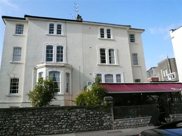 2 Bedroom Flat To Rent In Apsley Road, Clifton, Bristol, BS8