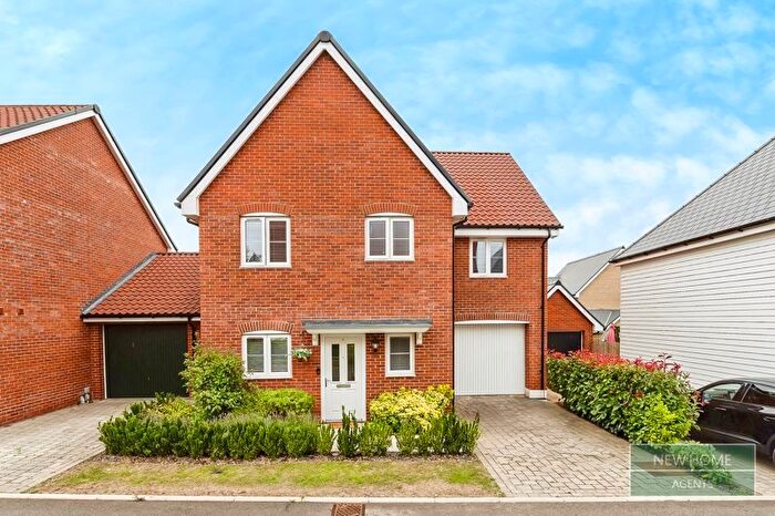 4 Bedroom Detached House For Sale In Evans Drive, Runwell, Wickford, SS11