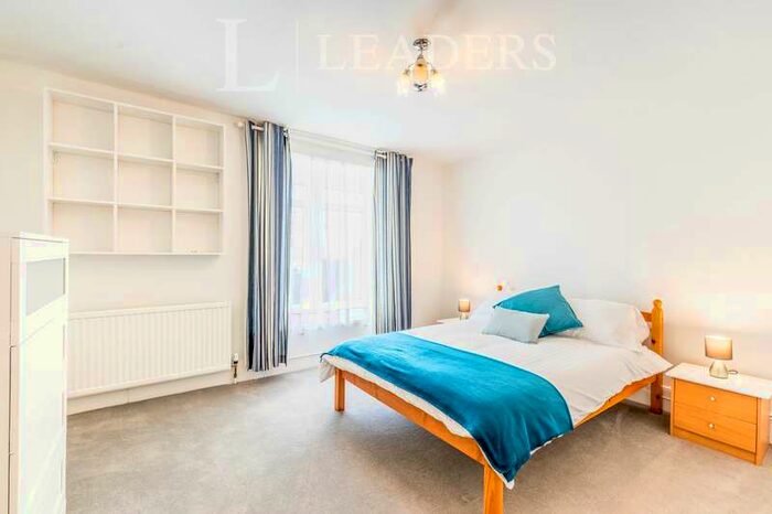 5 Bedroom Town House To Rent In Great Southsea Street, Southsea - Video Tour Available On Reque, PO5