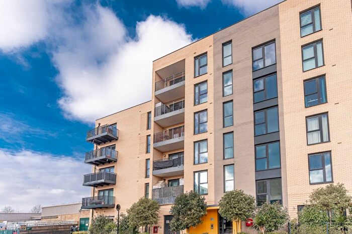 1 Bedroom Flat For Sale In Westmoreland Road, Kingsbury, London, NW9