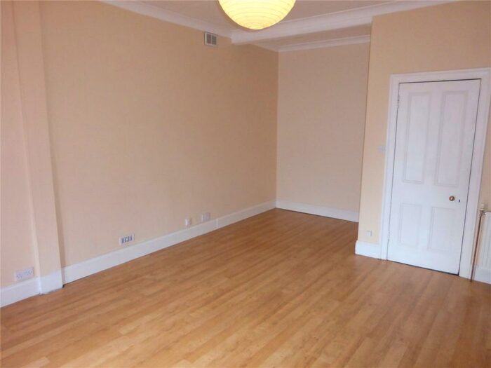 1 Bedroom Flat To Rent In Jordan Lane, Morningside, Edinburgh, EH10