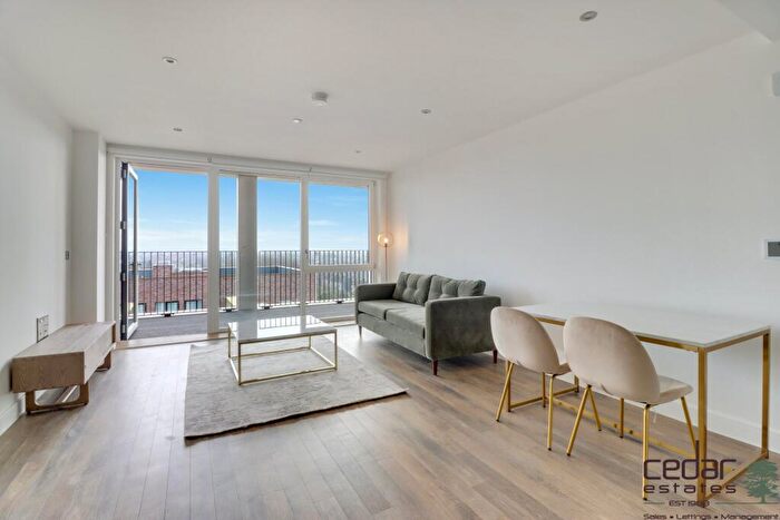 1 Bedroom Flat To Rent In Auckland Road, Leyton, E10