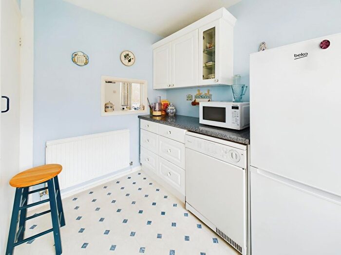 3 Bedroom Terraced House For Sale In Batchelor Green, Bursledon, Southampton, SO31