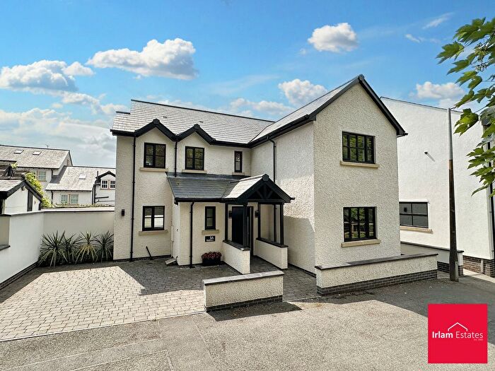 4 Bedroom Detached House To Rent In Barton Road, Worsley, Manchester, M28