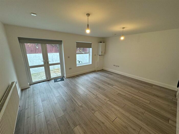 1 Bedroom Flat To Rent In Stroud Green Road, Finsbury Park, N4