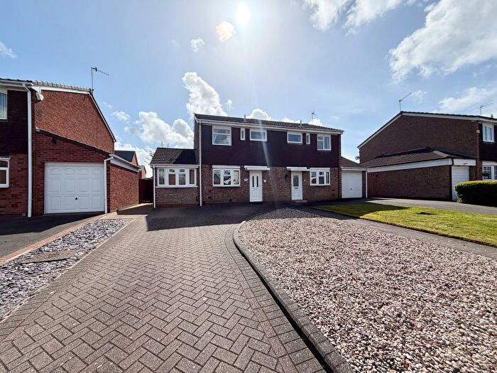 3 Bedroom Semi Detached House For Sale In Planet Road, Brierley Hill, DY5