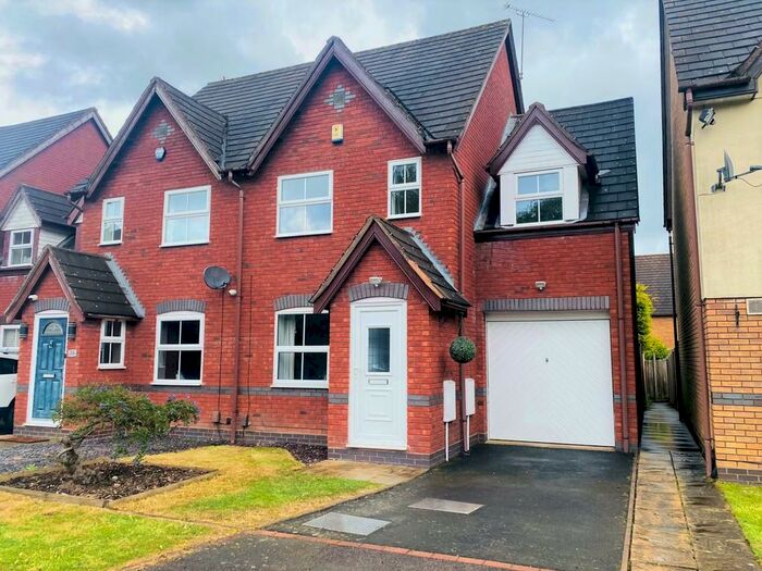3 Bedroom Semi-Detached House To Rent In Kerswell Drive, Shirley, Solihull, B90