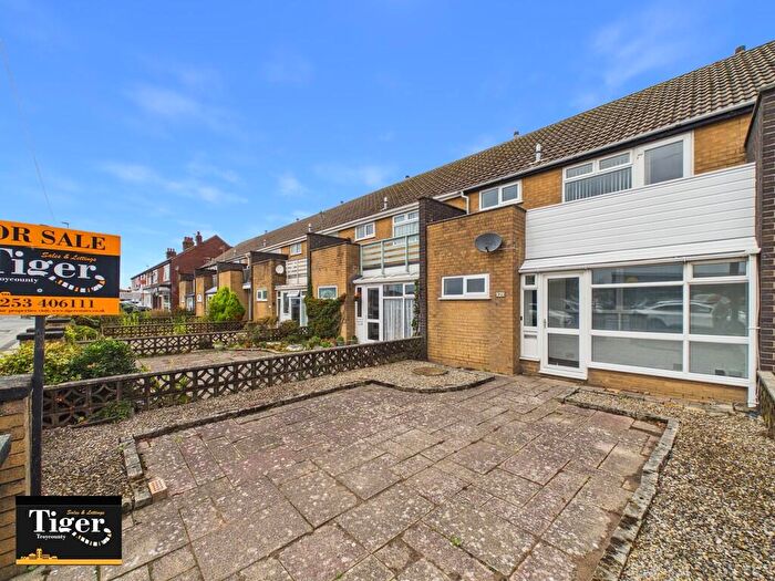 3 Bedroom Terraced House For Sale In Squires Gate Lane, Blackpool, FY4