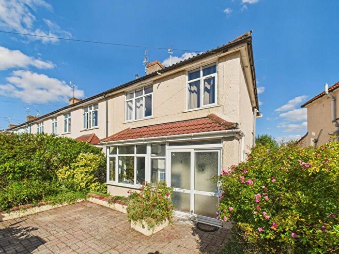 5 Bedroom End Of Terrace House For Sale In Crossfield Road, Bristol, BS16