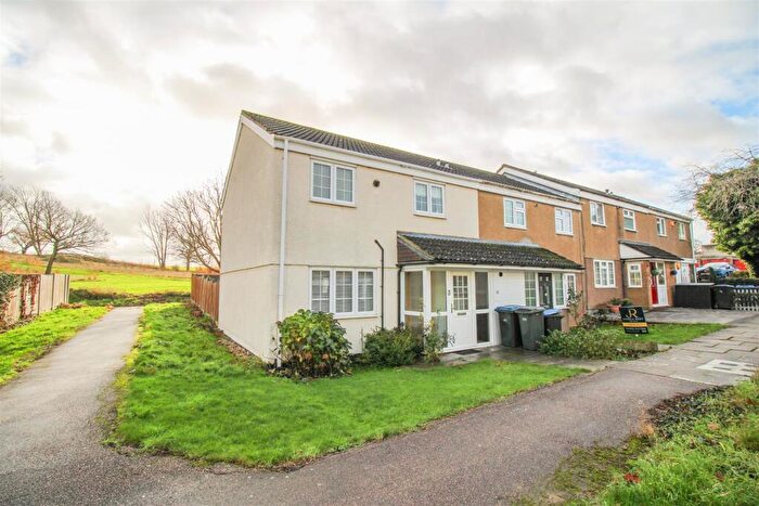 3 Bedroom End Of Terrace House For Sale In Spruce Hill, Harlow, CM18