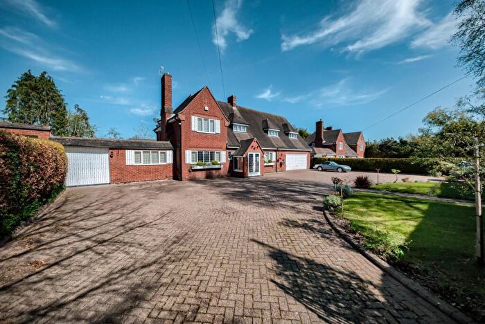 5 Bedroom Detached House For Sale In Whitefields Road, Solihull, B91