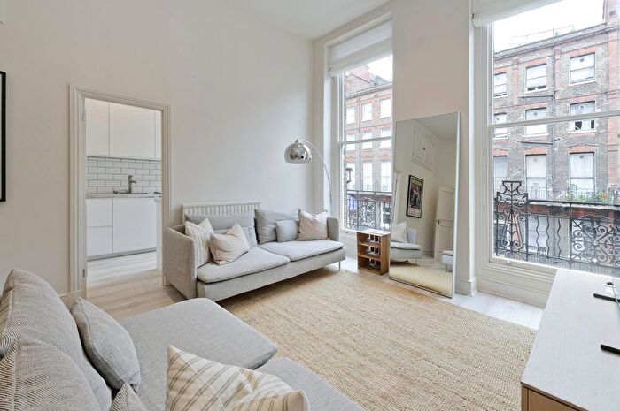 1 Bedroom Flat To Rent In Nottingham Place, Marylebone, W1U