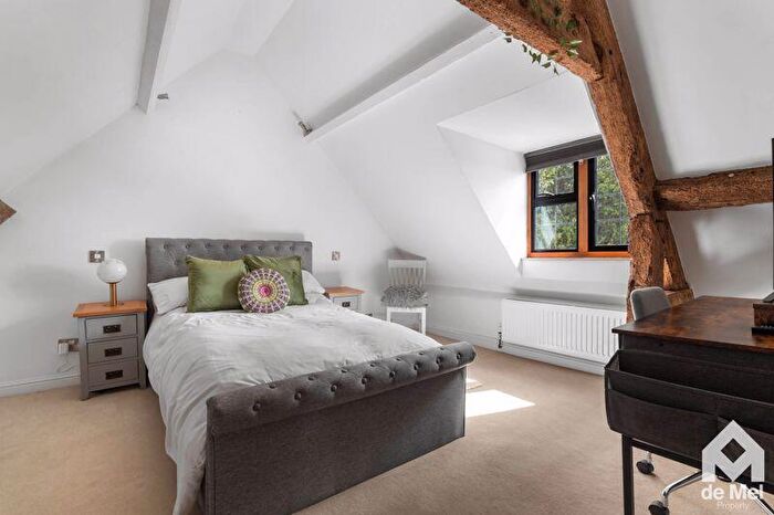 4 Bedroom Detached House For Sale In Staites House, Teddington, GL20