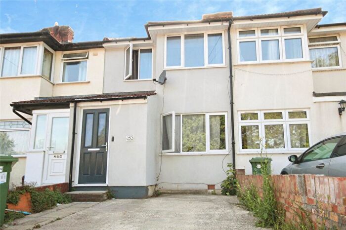 3 Bedroom Terraced House To Rent In Oval Road North, Dagenham, RM10