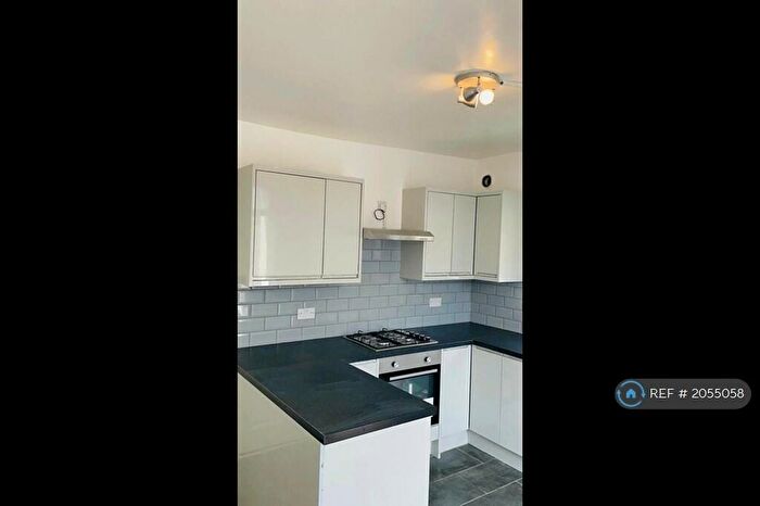 4 Bedroom Maisonette To Rent In Lea Bridge Road, London, E10