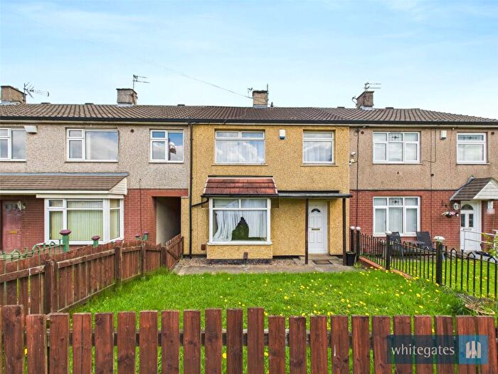 3 Bedroom Terraced House To Rent In Gillingham Green, Bradford, West Yorkshire, BD4