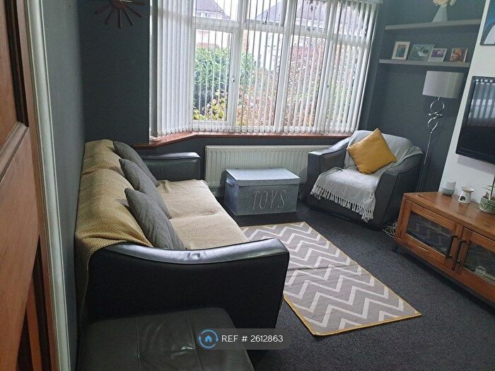 3 Bedroom Semi-Detached House To Rent In Geralds Road, High Wycombe, HP13