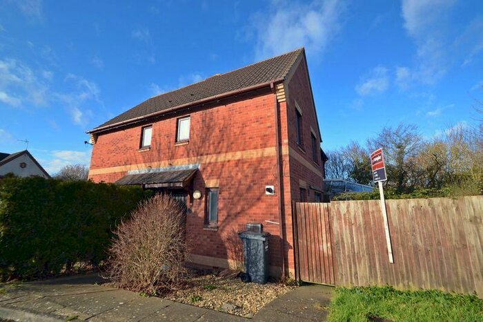 2 Bedroom Terraced House To Rent In Hawthorn Crescent, Yatton, BS49