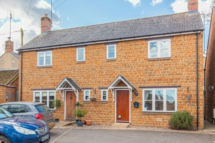 3 Bedroom Semi-Detached House To Rent In The Rock, Barford St. Michael, Banbury, OX15