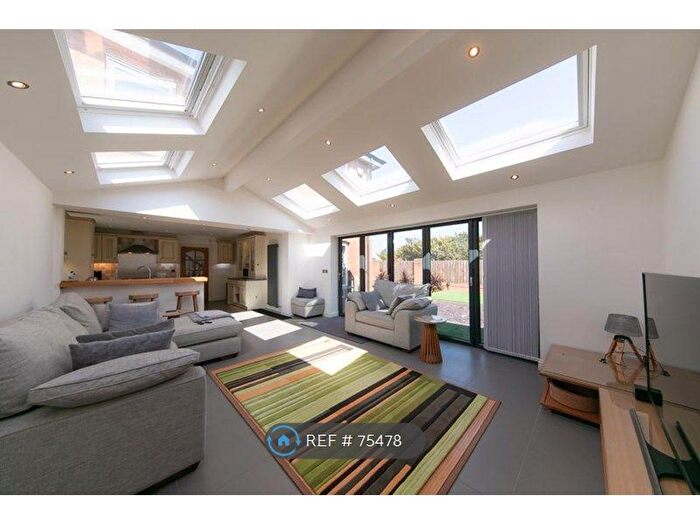 4 Bedroom Detached House To Rent In Carr Head Lane, Poulton-Le-Fylde, FY6