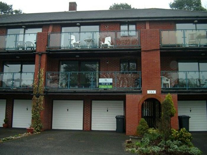2 Bedroom Flat To Rent In Constitution Hill Gardens, Parkstone, Poole, BH14