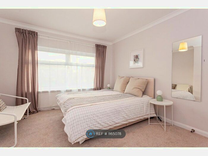 4 Bedroom Terraced House To Rent In Hassop Avenue, Salford, M7