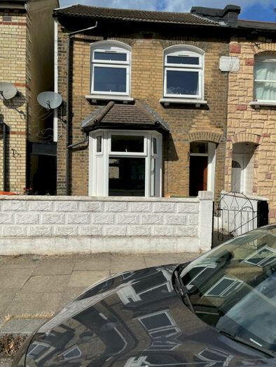 3 Bedroom Terraced House To Rent In Strode Road, London, E7