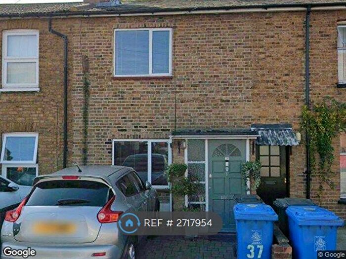 2 Bedroom Terraced House To Rent In Cordwallis Road, Maidenhead, SL6