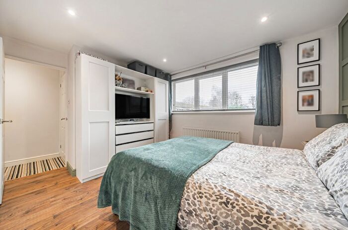 2 Bedroom Terraced House For Sale In Aylesham Road, Orpington, BR6
