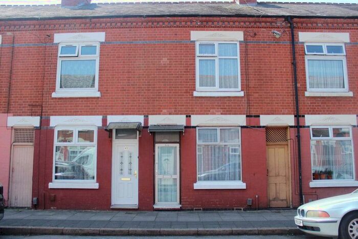 3 Bedroom Terraced House To Rent In Roberts Road, Leicester, LE4