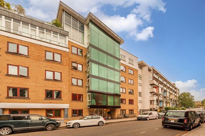 2 Bedroom Flat For Sale In Graham Street, Angel, N1
