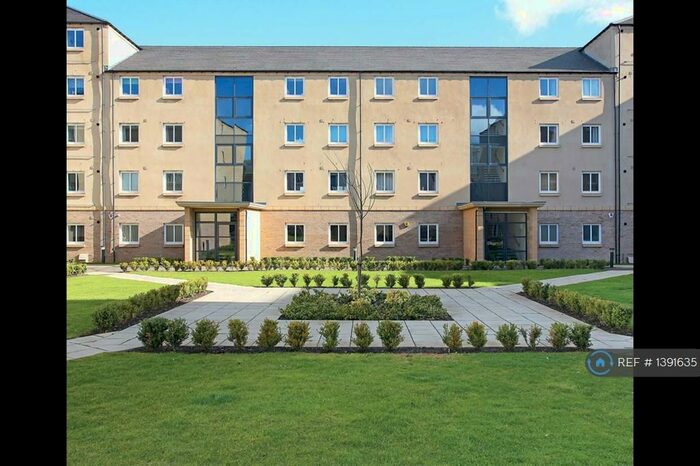 2 Bedroom Flat To Rent In Flaxmill Place, Edinburgh, EH6