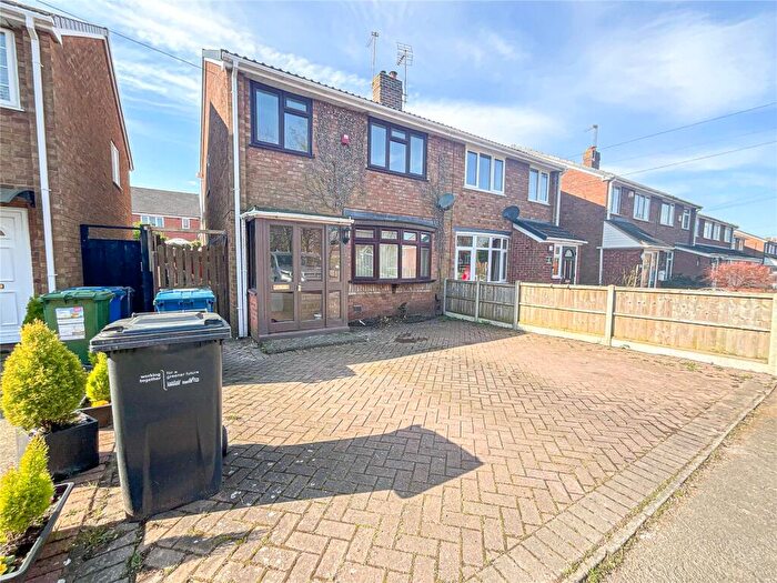 3 Bedroom Semi-Detached House To Rent In Tolman Drive, Tamworth, B77