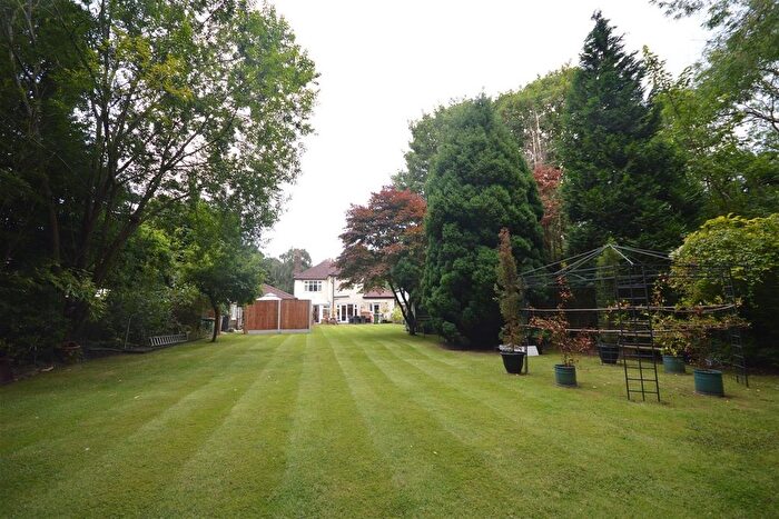 4 Bedroom Detached House To Rent In Brooklands Road, Wythenshawe, Manchester, M23