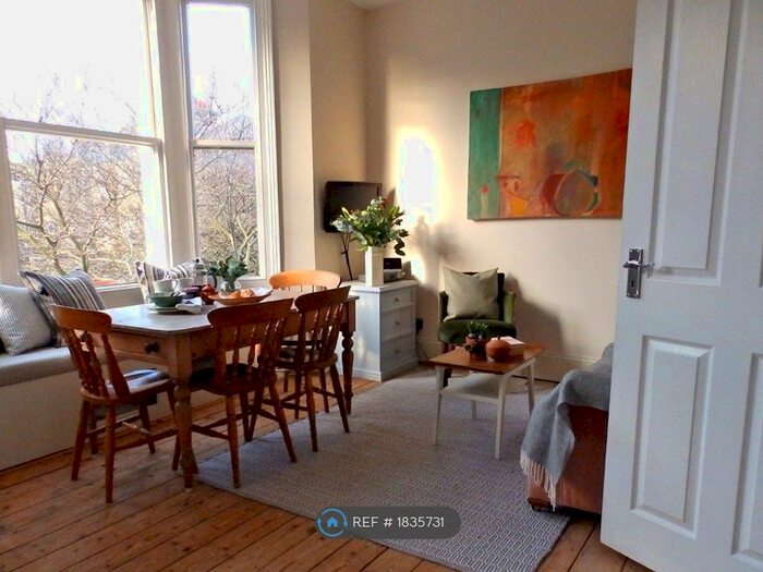 2 Bedroom Flat To Rent In Portnall Road, London, W9