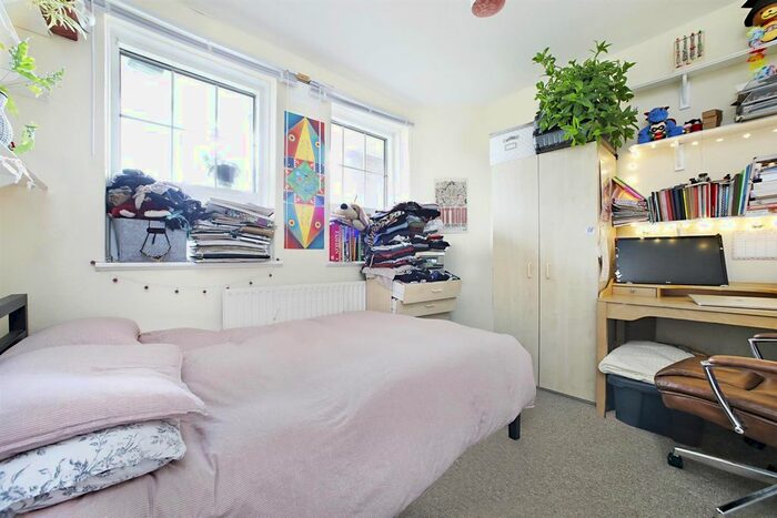 2 Bedroom Flat To Rent In Black Prince Road, London, SE11
