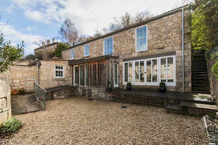 3 Bedroom Detached House To Rent In Bedroom Detached House In Avon, BA2