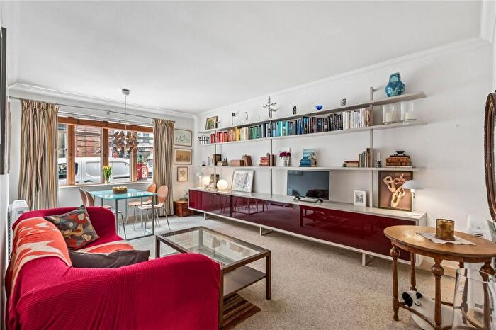 2 Bedroom Apartment For Sale In Folgate Street, London, E1