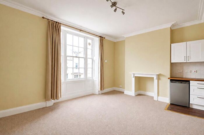 1 Bedroom Apartment To Rent In Hampton Park, Bristol, Somerset, BS6