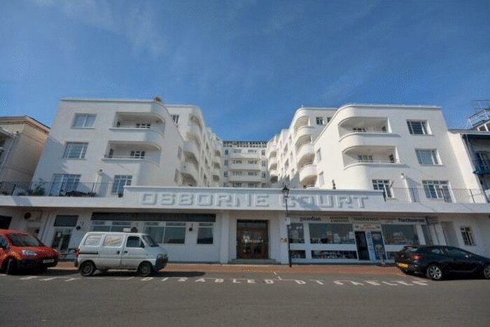 2 Bedroom Flat To Rent In The Parade, Cowes, PO31