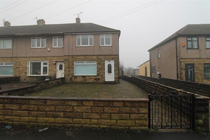 3 Bedroom End Of Terrace House To Rent In Northcote Road, Bradford, BD2