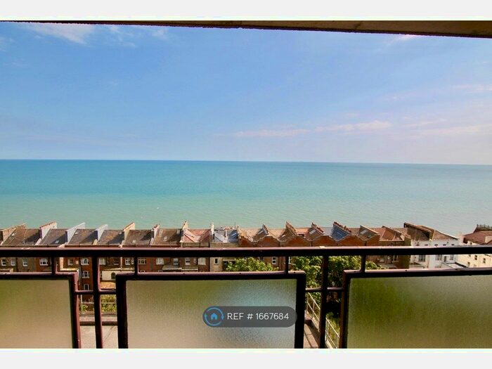 2 Bedroom Flat To Rent In Marina Heights, St Leonards-On-Sea, Hastings, TN38