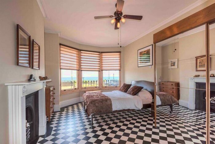 2 Bedroom Flat To Rent In Marine Parade, Brighton, BN2