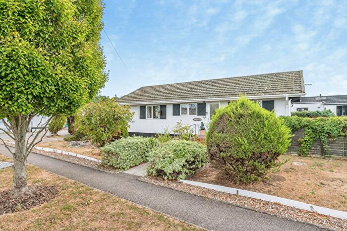 2 Bedroom Detached House For Sale In Dunton Mobile Home Park, Lower Dunton Road, Dunton, Brentwood, CM13