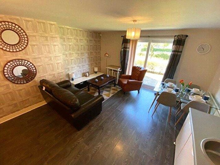 2 Bedroom Apartment To Rent In Slater House, Woden Street, Salford, Greater Manchester, M5