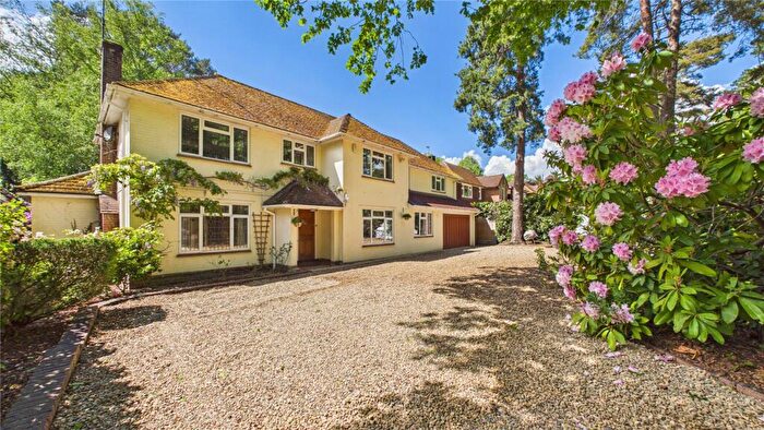 5 Bedroom Detached House For Sale In Brackendale Road, Camberley, Surrey, GU15