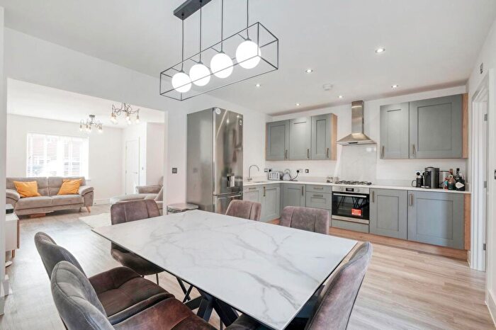3 Bedroom Semi Detached House For Sale In Ardern Drive, Cofton Hackett, B45