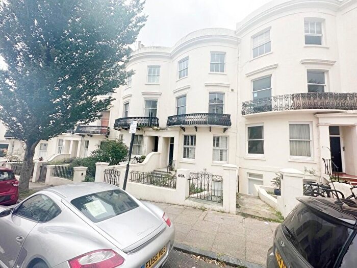 Studio To Rent In Lansdowne Place, Hove, East Sussex, BN3